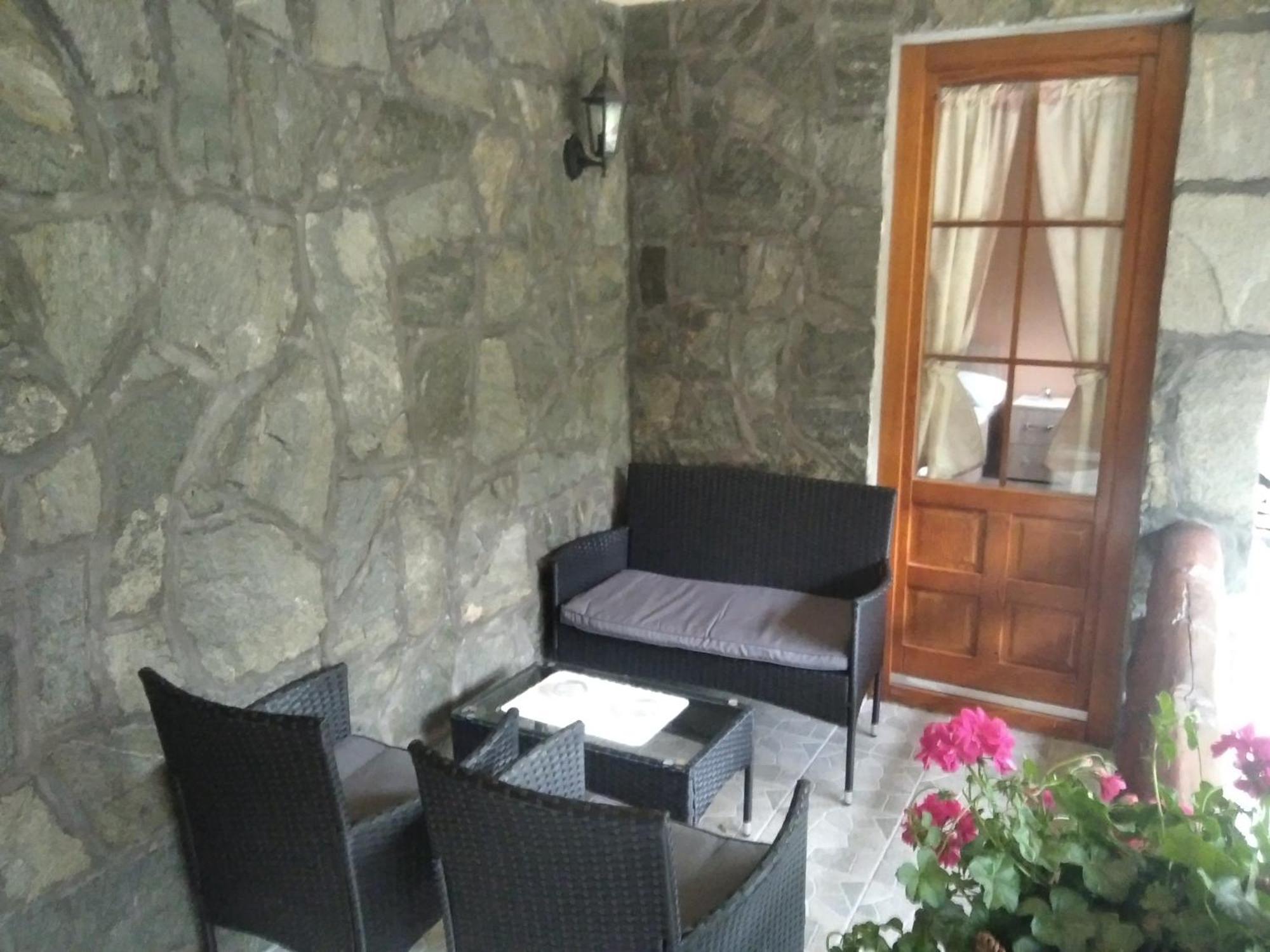 Apartments Izvor Lisine Strmosten Esterno foto