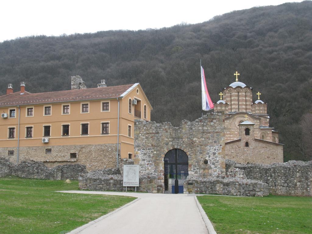 Apartments Izvor Lisine Strmosten Esterno foto
