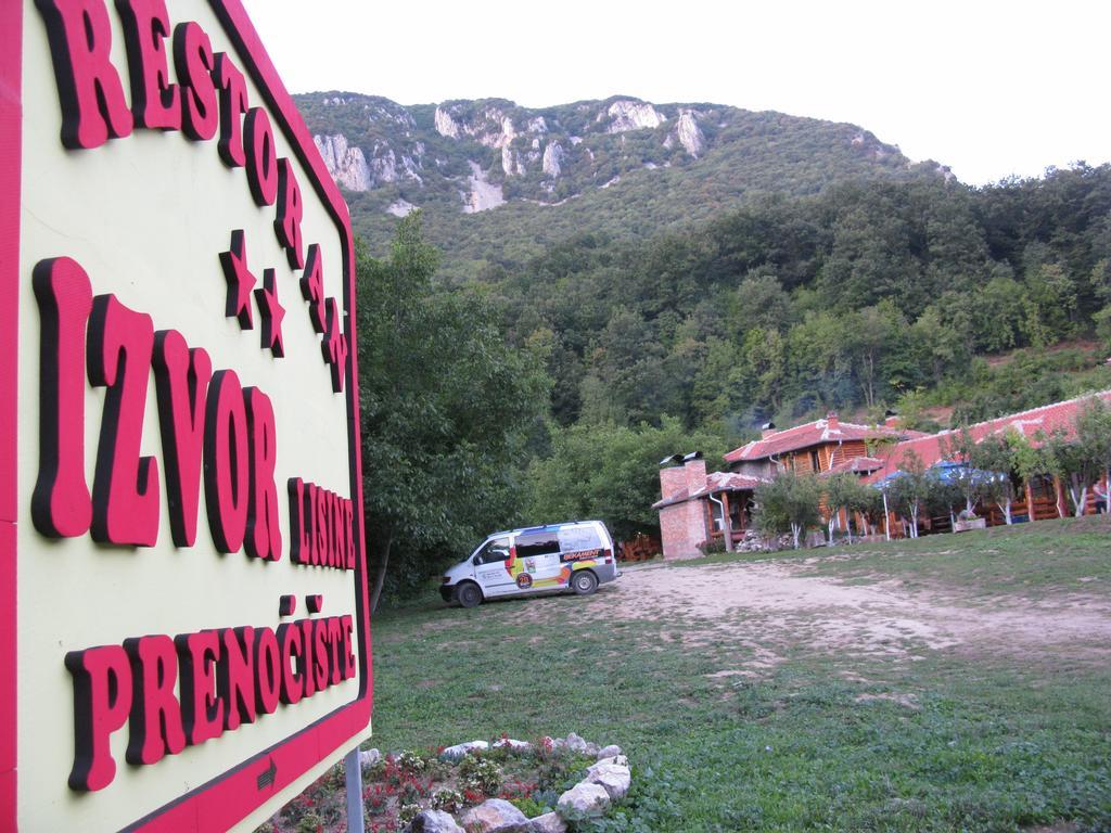 Apartments Izvor Lisine Strmosten Esterno foto